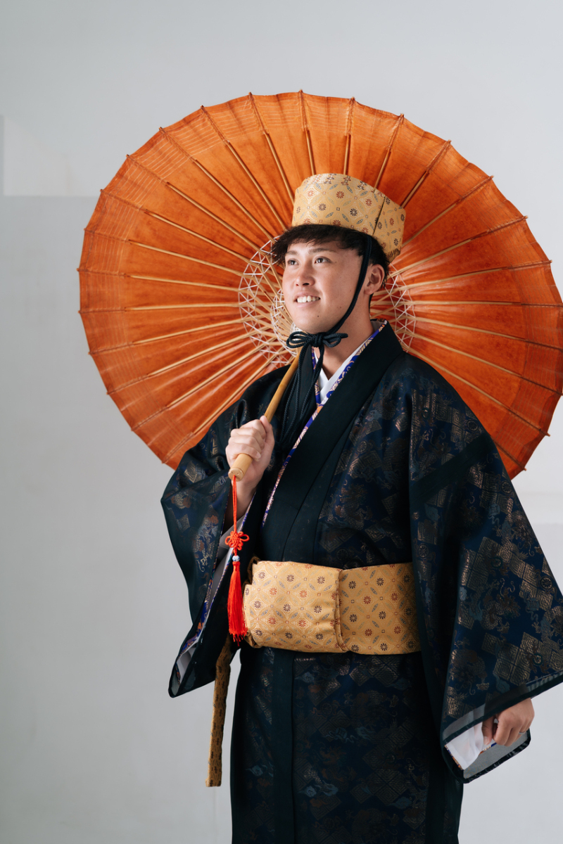 男性の装いは？