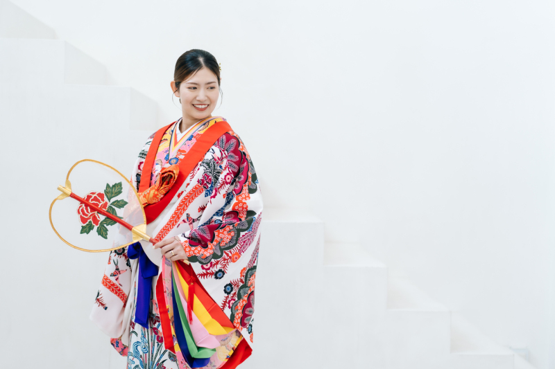 女性の装いは？