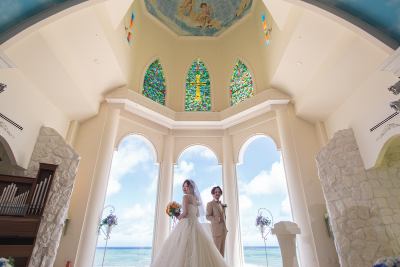 小さな結婚式 沖縄那覇店_海で撮影できる