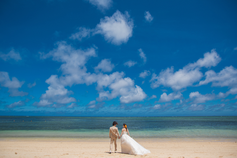 小さな結婚式 沖縄那覇店_海で撮影できる