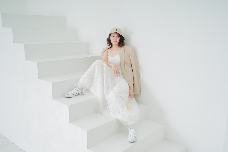 【ひとりでも撮れるスタジオソロフォトウェディング★】洋装1点ライトプラン(1カット)|衣裳・美容着付け込