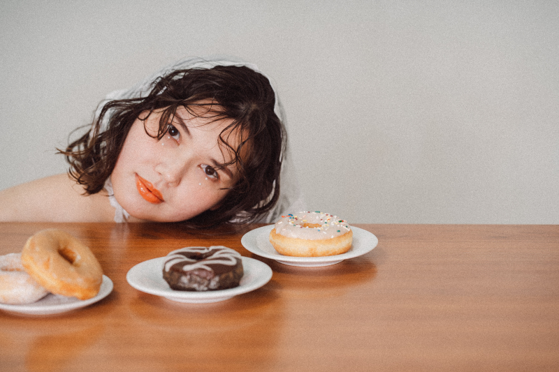 【ひとりでも撮れるスタジオソロフォトウェディング★】洋装1点ライトプラン(1カット)|衣裳・美容着付け込