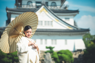 100着を超える衣装の中からあなたに合う１着を