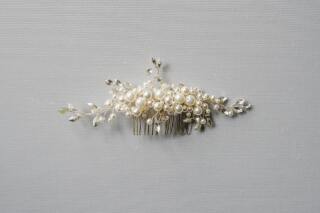 ヘアアクセサリー