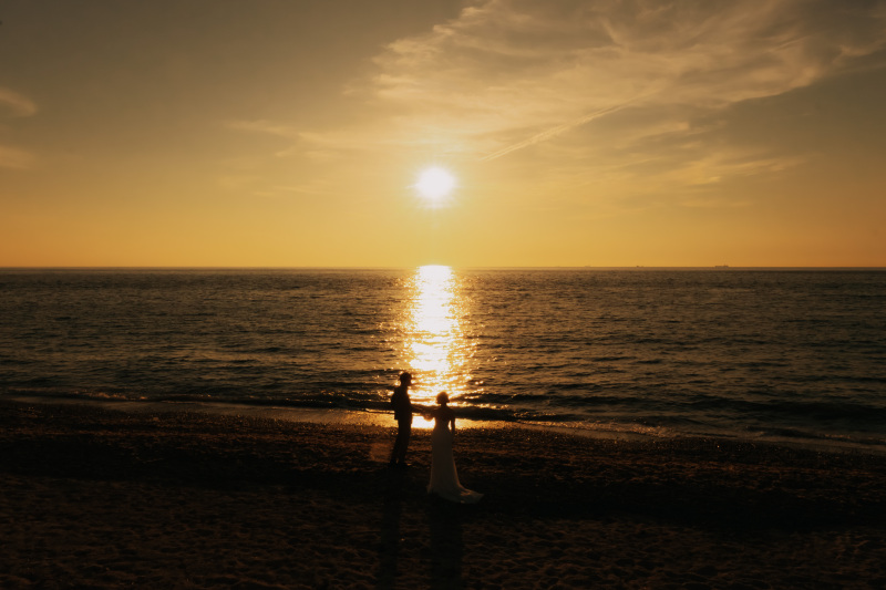 海と大橋の絶景ロケーション