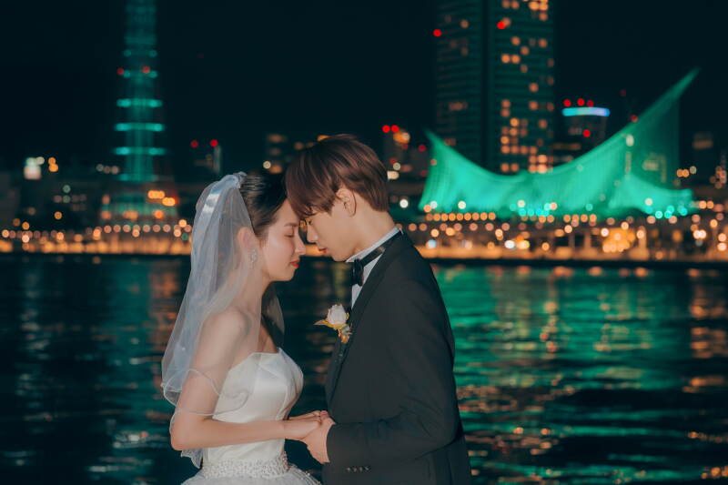 【神戸ハーバーランドの夜景に包まれて】*データ100カット*ドレス選び放題!夜空にドレス姿がいっそう輝く特別な前撮りプラン。