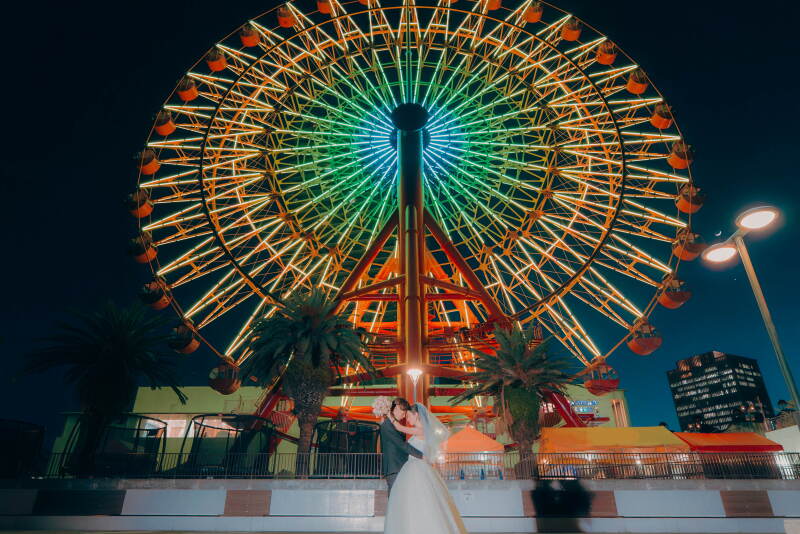 【神戸ハーバーランドの夜景に包まれて】*データ100カット*ドレス選び放題!夜空にドレス姿がいっそう輝く特別な前撮りプラン。