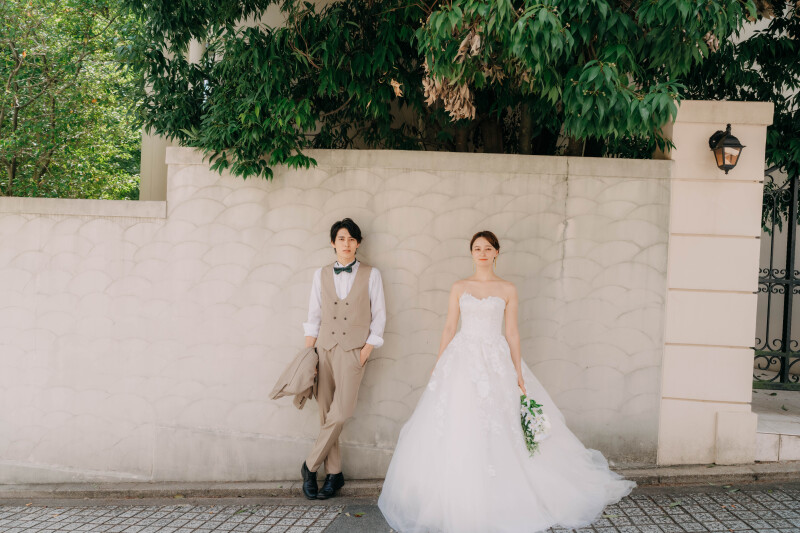 【異人館街と北野坂で巡る前撮りプラン】洋館の重厚感と街角の可愛らしさ、ふたつのロケーションでおしゃれなフォトが叶います。