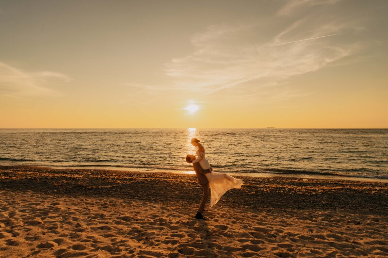 【ラスティックフォトプラン】ビーチ+明石海峡ナチュラル・ボヘミアンテイストのウェディングフォト