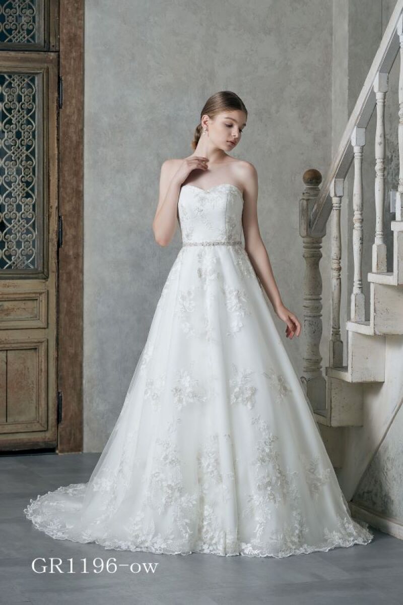 ウェディングドレス