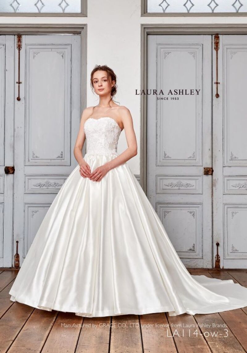 ウェディングドレス