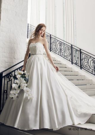 ウェディングドレス