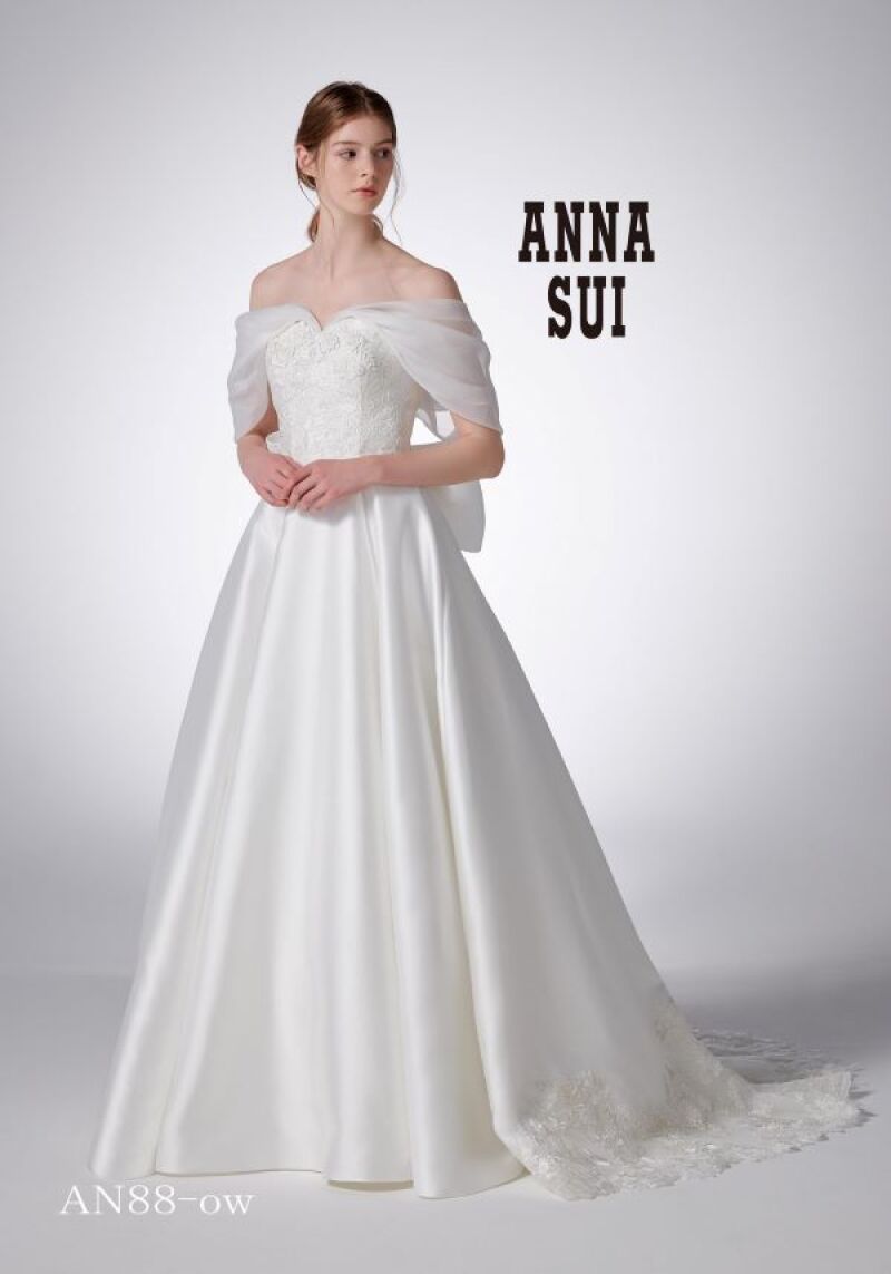 ウェディングドレス