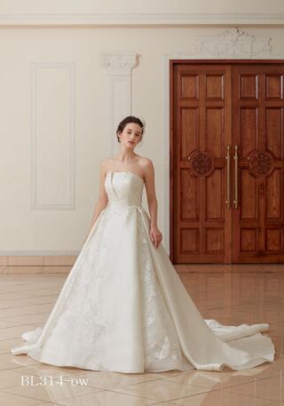 ウェディングドレス