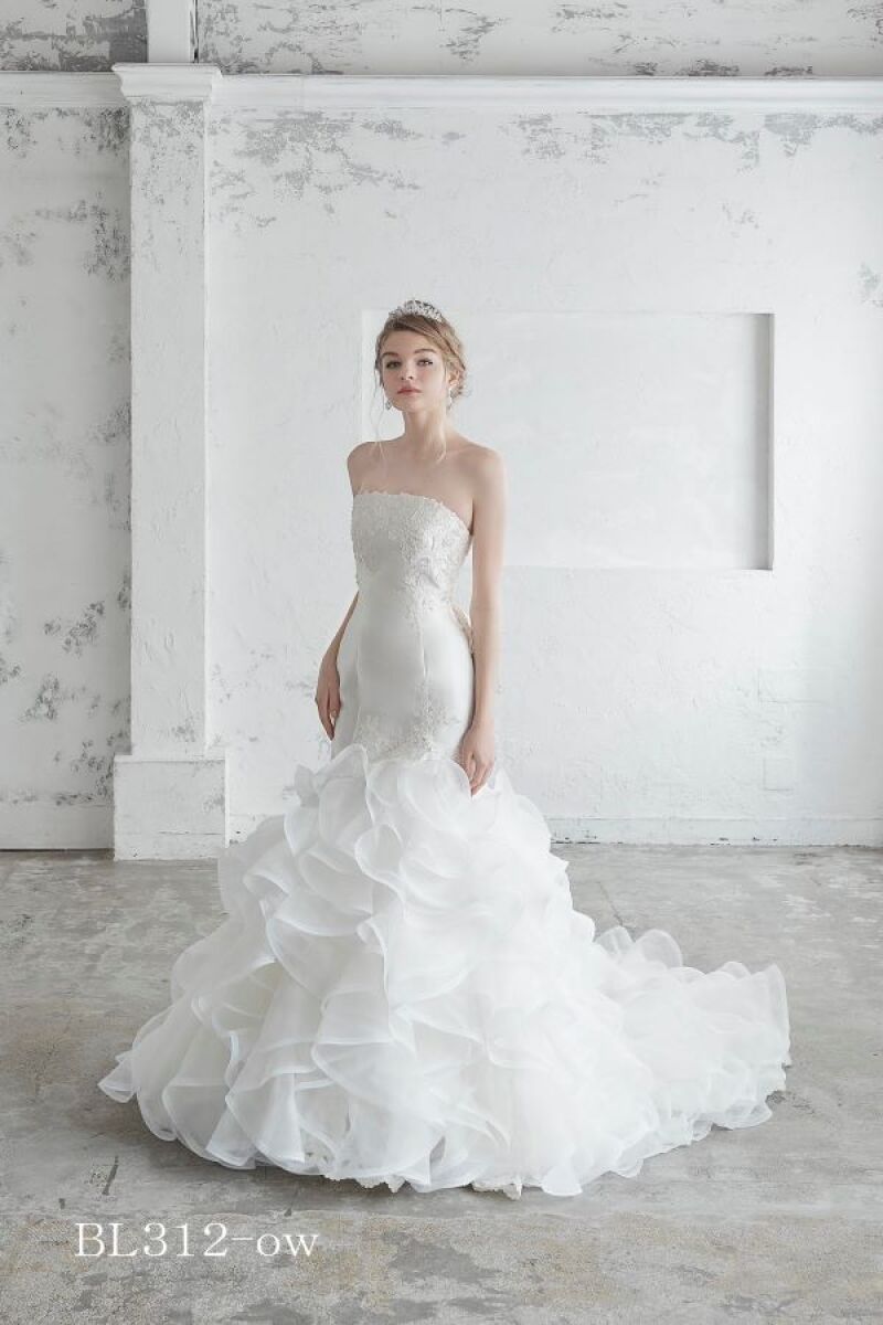 ウェディングドレス