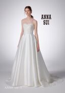 ウェディングドレス