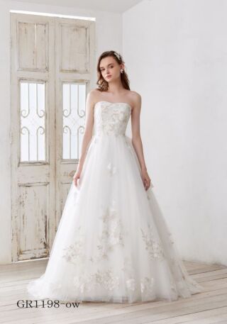 ウェディングドレス