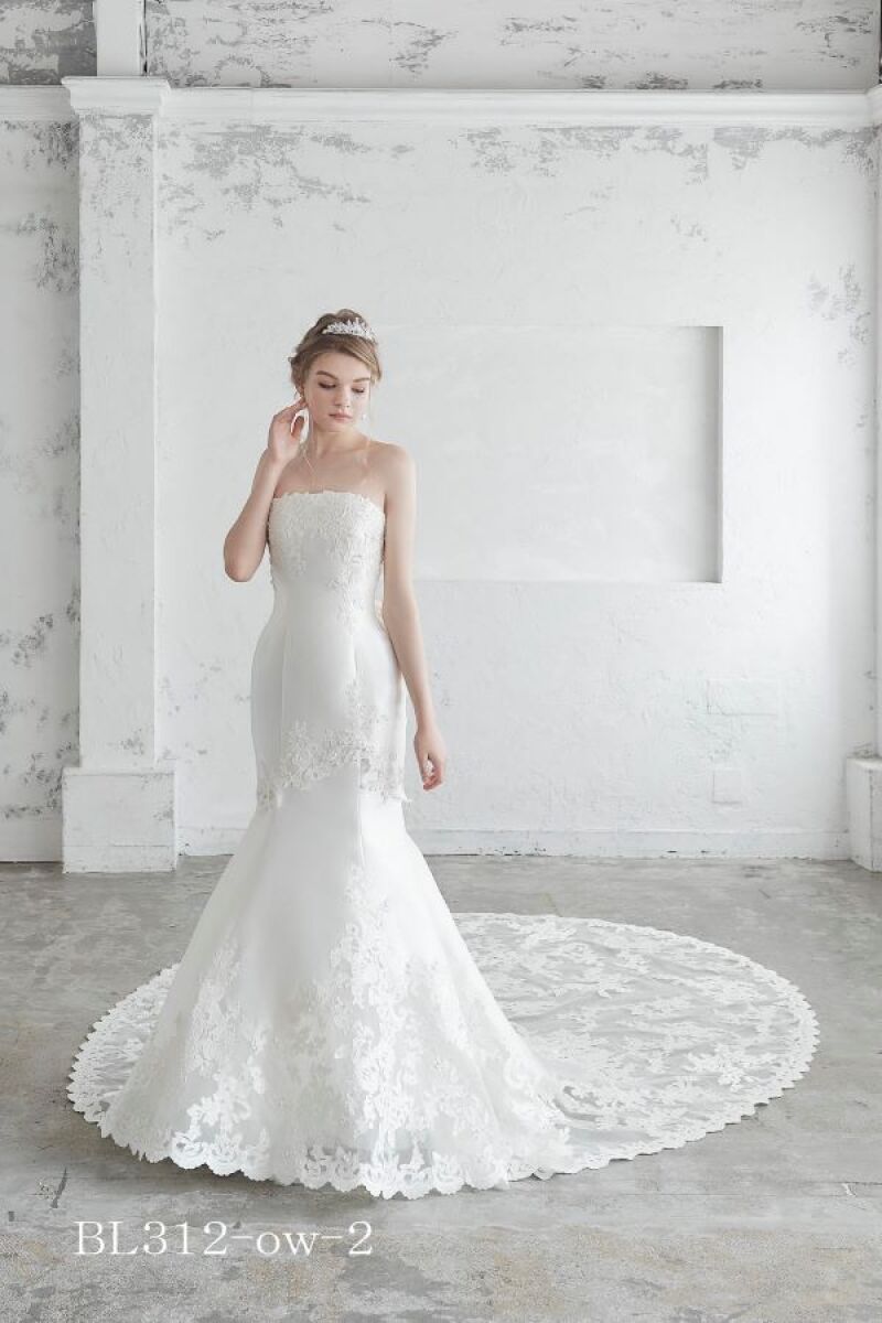 ウェディングドレス