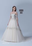 ウェディングドレス