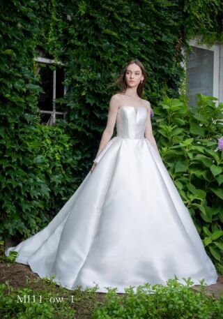 ウェディングドレス