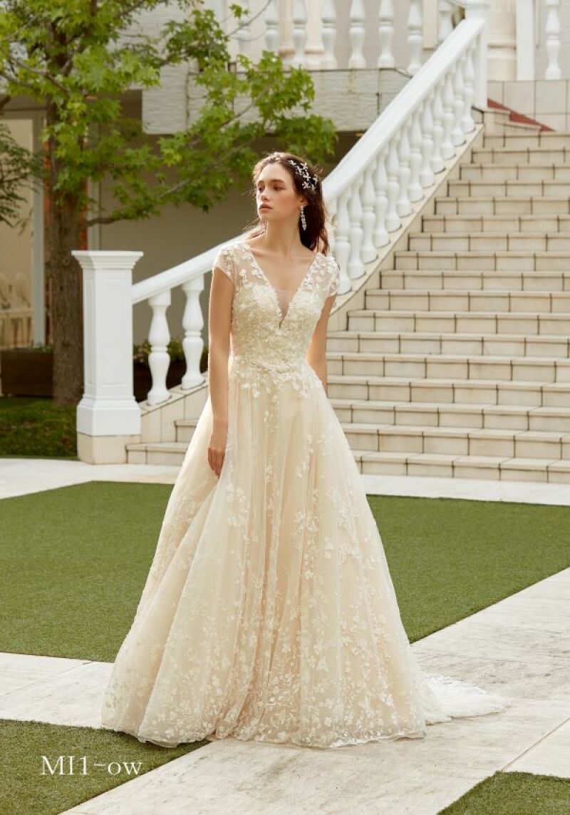 ウェディングドレス