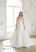 ウェディングドレス