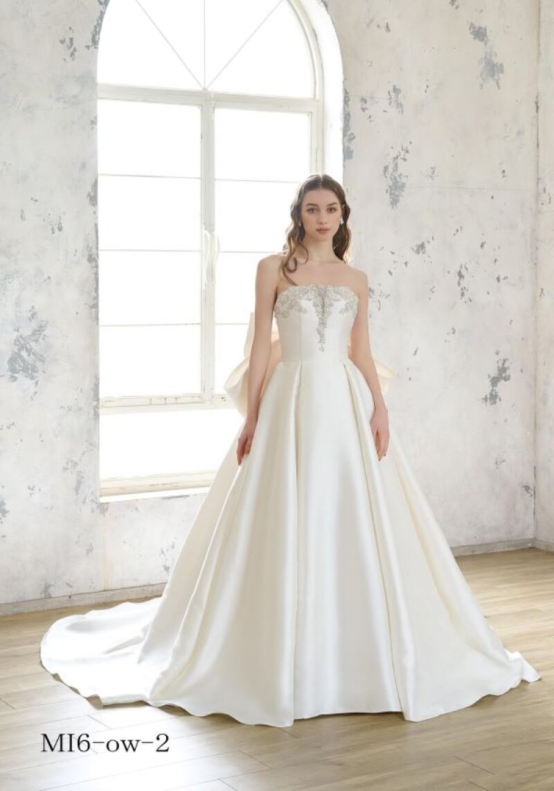 ウェディングドレス