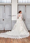 ウェディングドレス