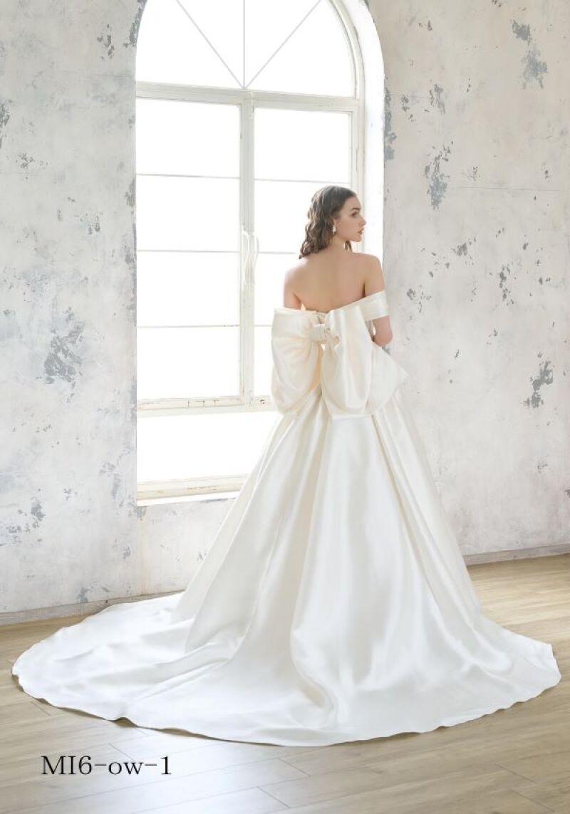 ウェディングドレス