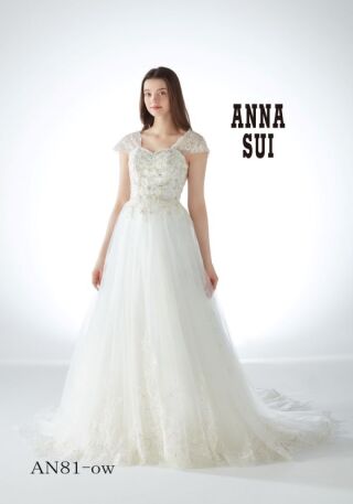 ウェディングドレス