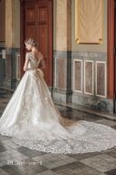 ウェディングドレス