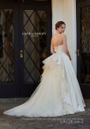 ウェディングドレス