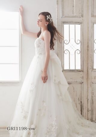 ウェディングドレス