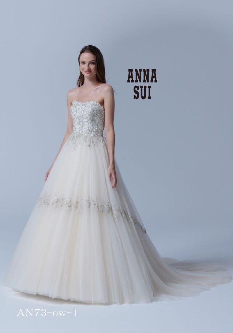 ウェディングドレス