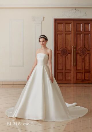 ウェディングドレス