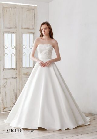 ウェディングドレス