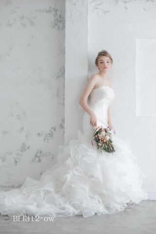 ウェディングドレス