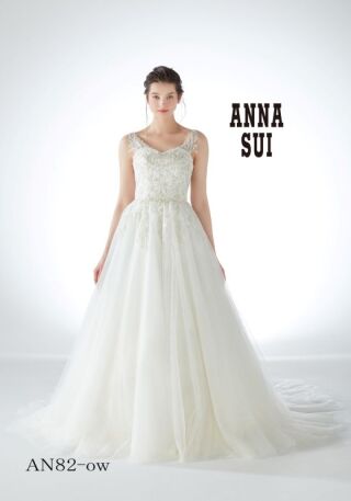 ウェディングドレス