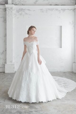 ウェディングドレス