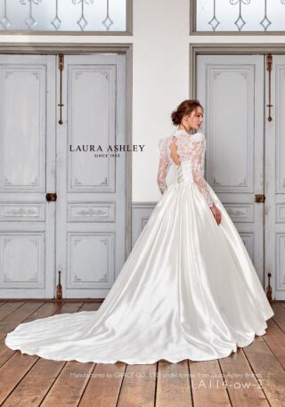 ウェディングドレス