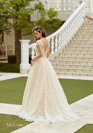 ウェディングドレス