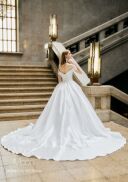 ウェディングドレス