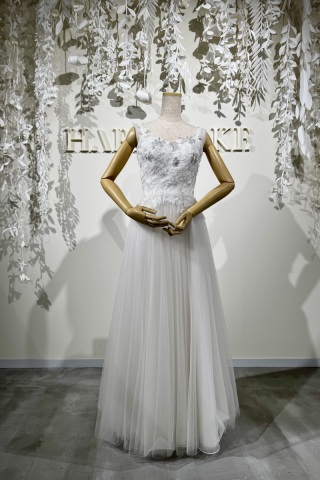 ビーディングラメ入りレース／チュールスカート