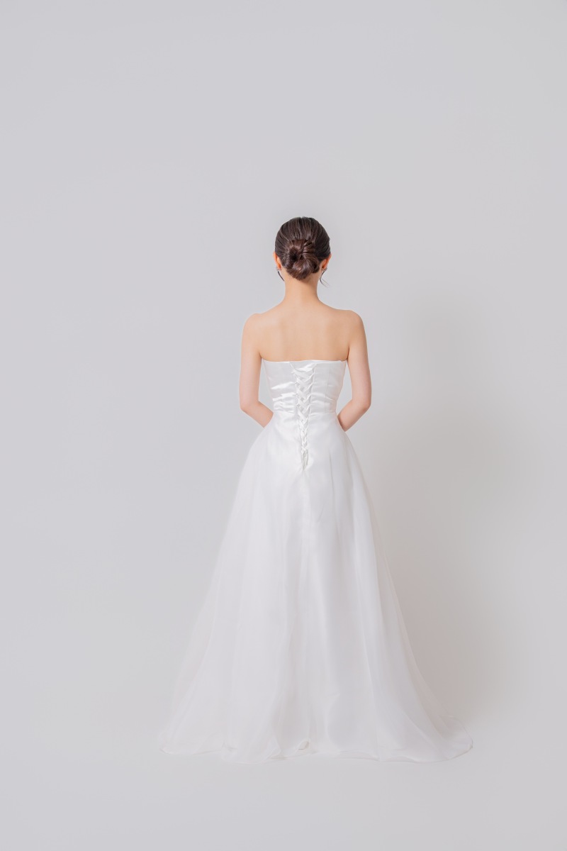 ホワイトドレス