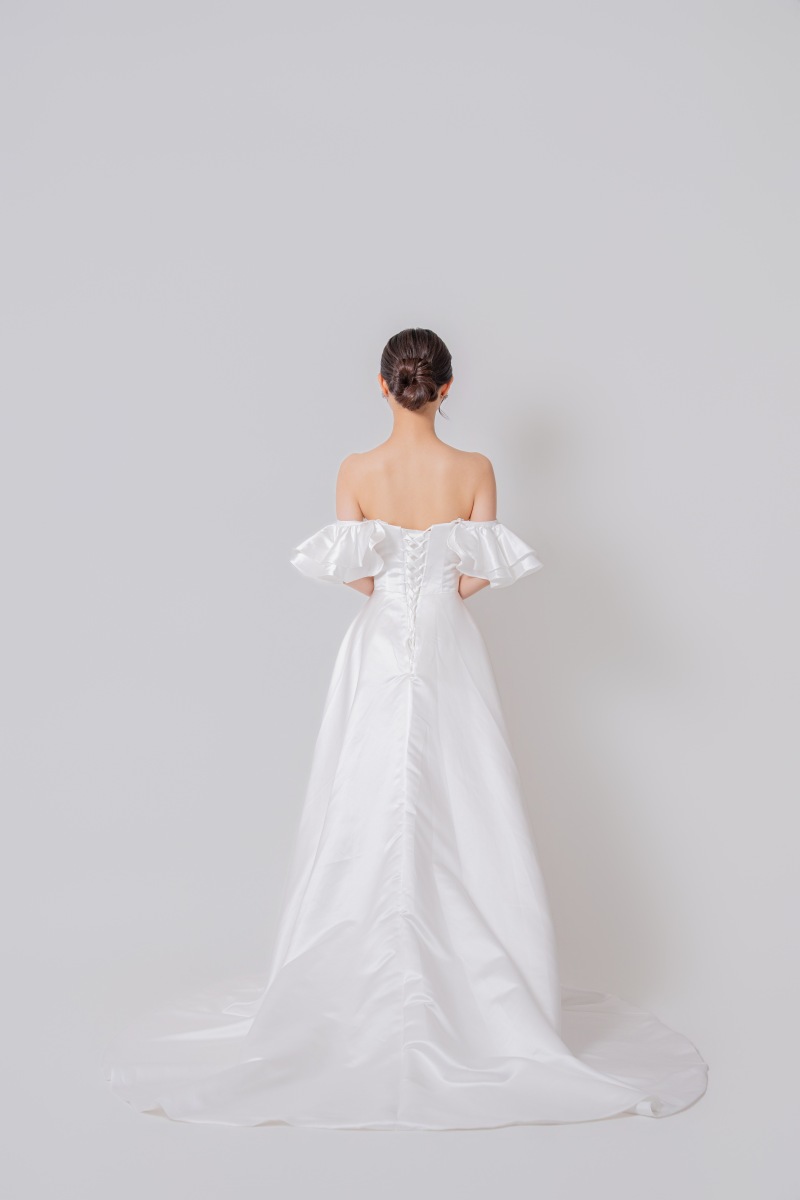 ホワイトドレス