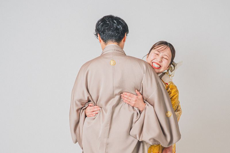 ひょっこり顔を出して