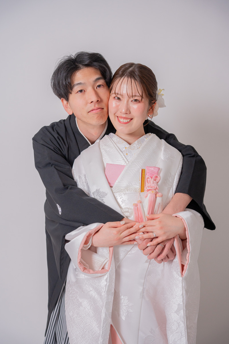 後ろからギューッと、抱きしめて