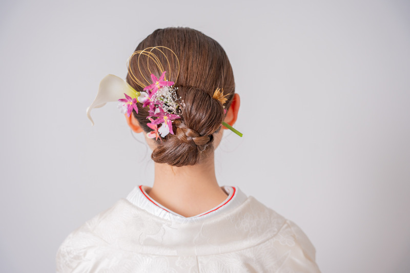 お花いっぱいの後ろ姿