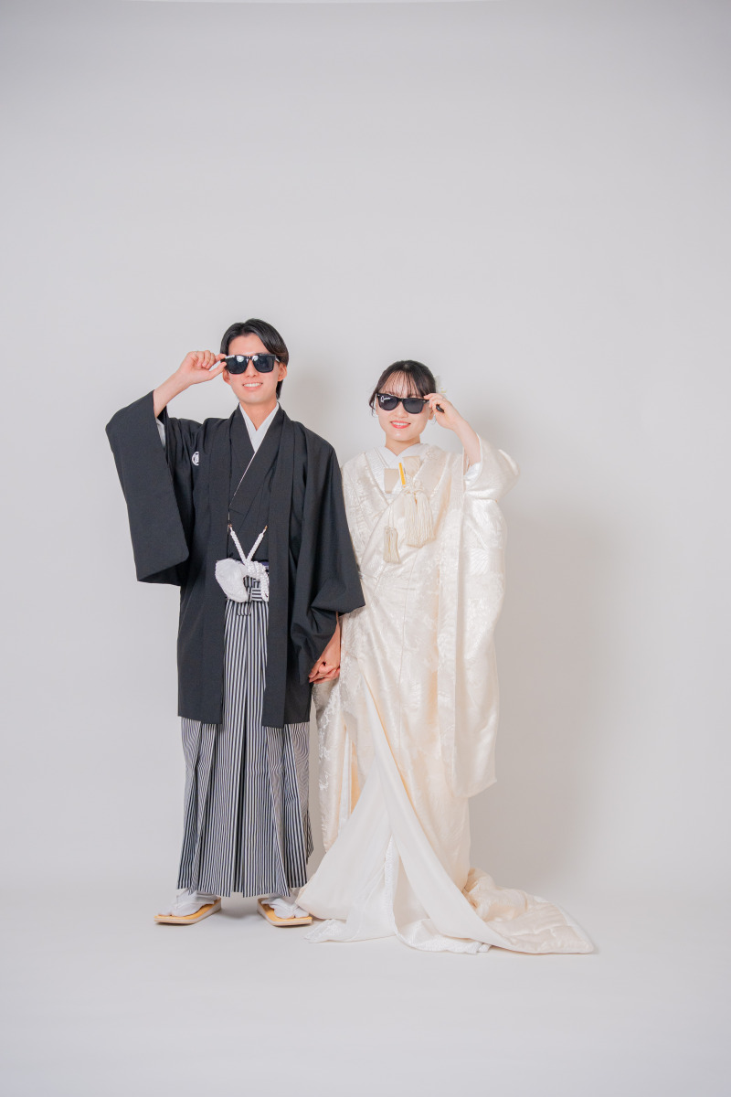和装&times;サングラスでエッジを効かせて