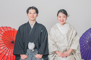 笑いすぎても大丈夫。自分たちでシャッターを切る、ふたりだけの和装時間♡